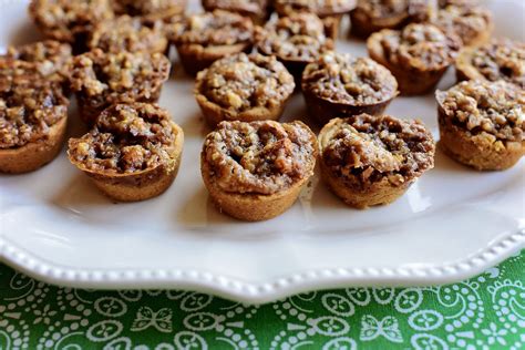 These Pecan Pie Bites Are The Cutest Addition To Your Thanksgiving