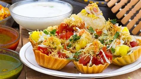 9 Popular Chaat Corners In Delhi Every Street Food Lover Must Visit ...