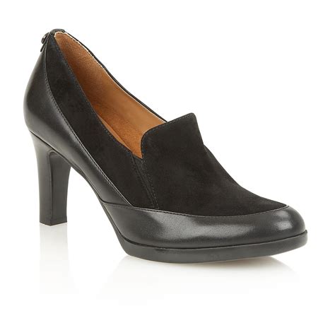 Naturalizer Angie Court Shoes in Black | Lyst