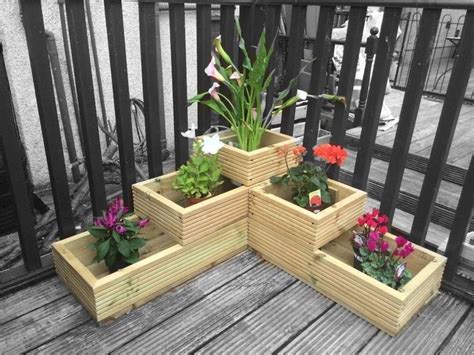 30 Amazing Wooden Pots And Flower Boxes That Giving The Garden A