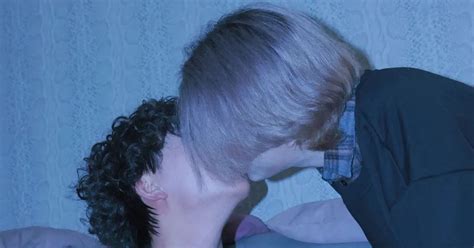 En Rusia Pareja Gay Es Detenida Por Las Nuevas Leyes Anti Lgbt De Putin