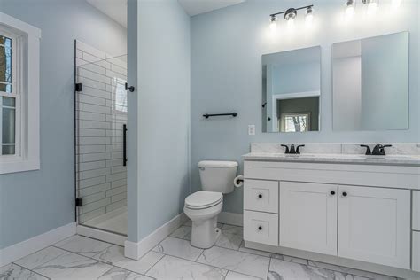 7 of the Most Popular Bathroom Colors in 2023 | Fixr