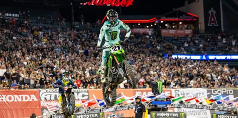 Last Day Deal: 2023 AMA Supercross Season Tickets! - webBikeWorld