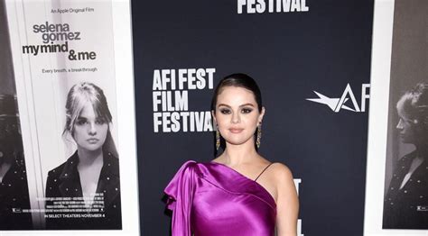 Selena Gomez ultra sexy en soutien gorge sur la Toile elle se dévoile en lingerie Grazia