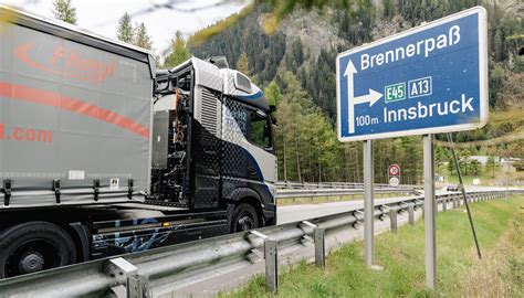 Mercedes Benz Mit Dem Wasserstoff Truck GenH2 Gings Hoch Hinaus