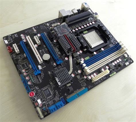 ASUS Crosshair III Formula Motherboard Spotted