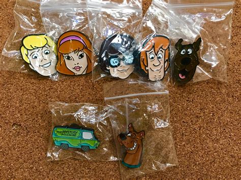 Scooby Doo Enamel Pins Scooby Doo 6pc Pin Set The Hourglass Hobby