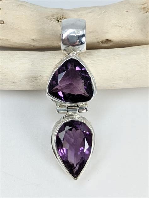 Amethyst Pendant – Crystal Ocean