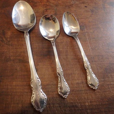 Mansion Hall stainless by ONEIDA SILVER Your Choice of Spoon - Etsy