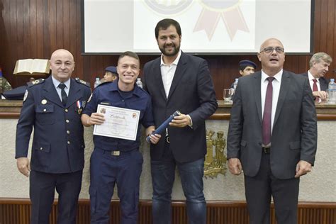 Gmj Anos Confira Fotos Da Formatura Dos Novos Guardas Municipais