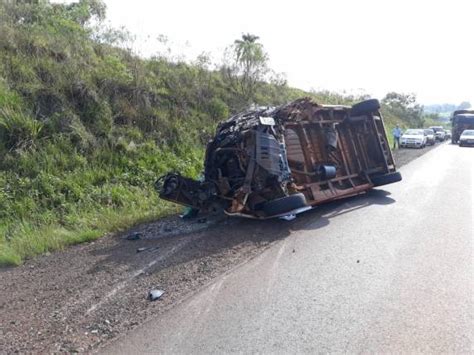 Colisão frontal na BR 285 em Santo Antônio das Missões deixa duas