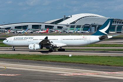 B LAJ Cathay Pacific Airbus A330 342