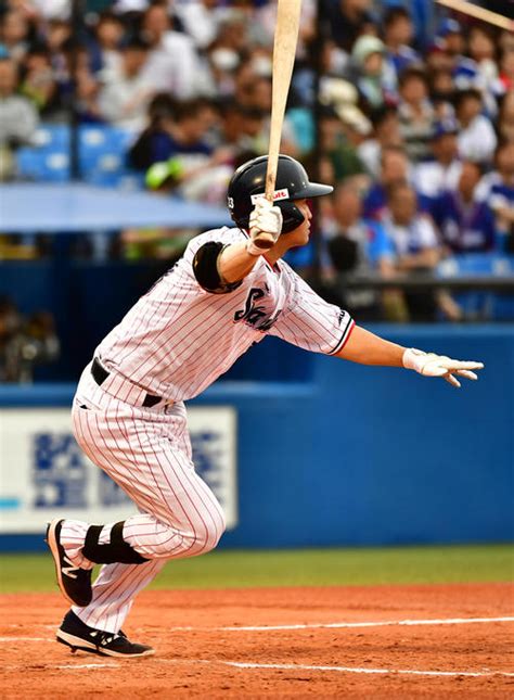 【プロ野球】ヤクルト青木宣親、生涯打率歴代1位に「まだ現役なので」 4000打数をクリアし．327