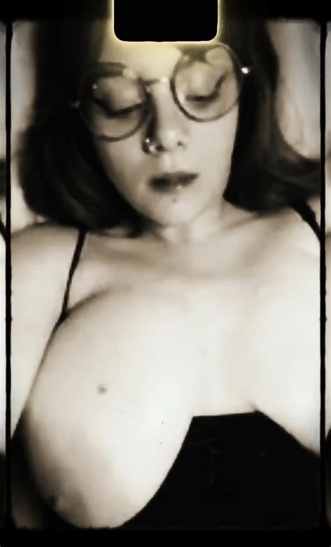 Nerdy Gal Big Tits Tittyfuck