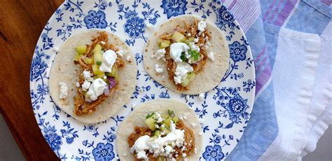 Slow Cooker Chicken Al Pastor Tacos | Chicken.ca