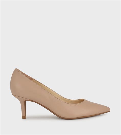 Buy Nine West ARIAL Pointed Toe Pumps In Nude 6thStreet Qatar