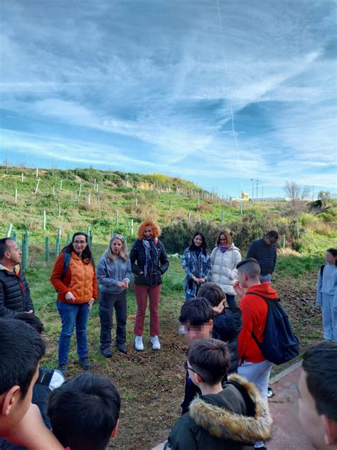 Ayer y hoy las chicas y chicos del IES Ana María Matute están