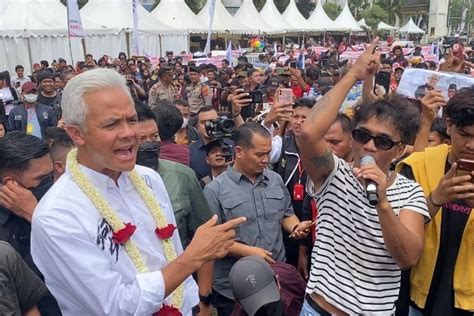 Ganjar Hadiri Hajatan Rakyat Di Medan Disambut Lagu Jangan Ingkari