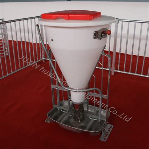 High Quality Pig Feeder Trough Dry Wet Feeding Trough For Fattening