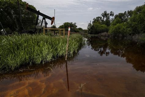 Chevron Prepares Kern County Oil Fields For Flooding Los Angeles Times