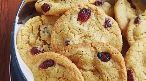 Lemon-Cranberry Cornmeal Cookies | Foodland