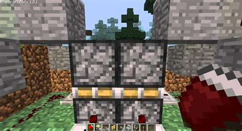 How To Make A Secret Piston Door In Minecraft Youtube