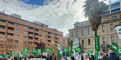 Protestas Contra La Generalitat Valenciana Por Despreciar A Los