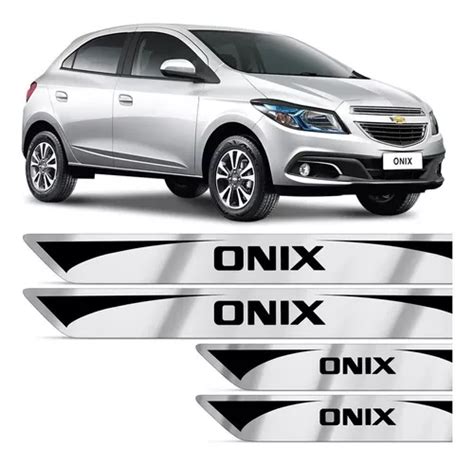 Jogo De Soleira Resinada Chevrolet Onix 2013 A 2018 Escovado