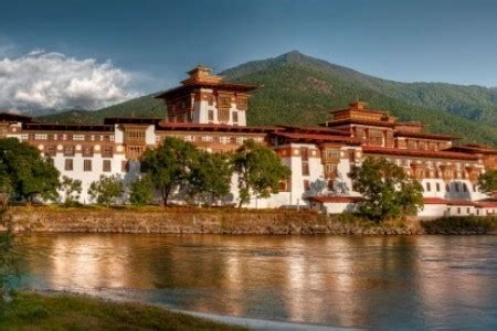 Bhutan Tour Guide