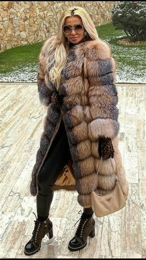 Pin By Wolfinskin On Fur Fur Fashion Fur Coats Women Fur Coat Fashion