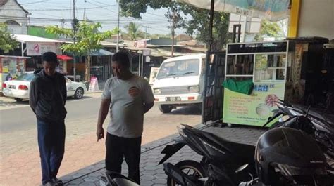 Aksi Pencurian Depan Minimarket Di Malang Viral Gerak Geriknya Terekam