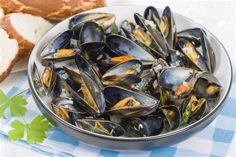 Moules marinières à la crème Recette Maximag fr