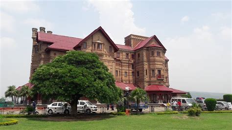 Amar Mahal Palace & Museum Jammu, History, Timings, Entry