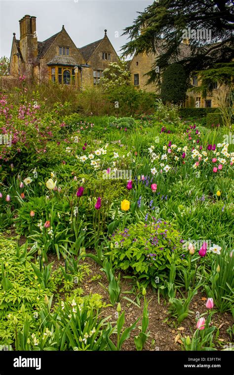 Hidcote gardens national trust hi-res stock photography and images - Alamy