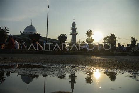 SHALAT IDUL FITRI 1443H ANTARA Foto