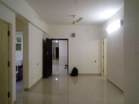 Vgn Amity Avadi Rent WITHOUT BROKERAGE Semi Furnished 3 BHK Rental