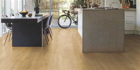 Suelo-laminado | Cocinas, Baños, Reformas y Materiales de Construcción