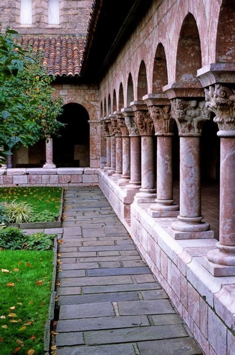 The Cloisters in Fort Tryon Park. NEW YORK CITY. | Cloisters nyc, The ...