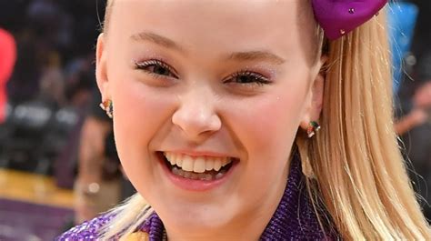 Why Jojo Siwa Is Getting Emotional Over Her Relationship