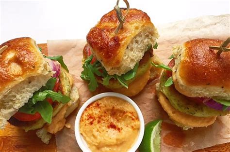 Greek Sliders With Sriracha Lime Hummus