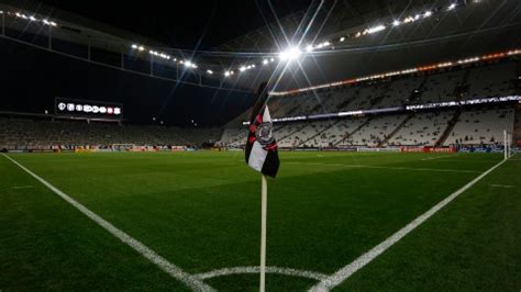 Corinthians Tem D Vida De R Milh Es Sete Empres Rios Do Futebol