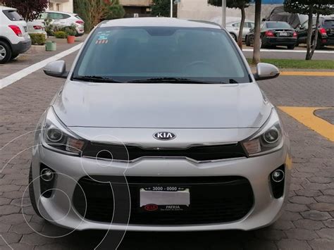 Kia Rio Sedan Ex Usado Color Plata Precio