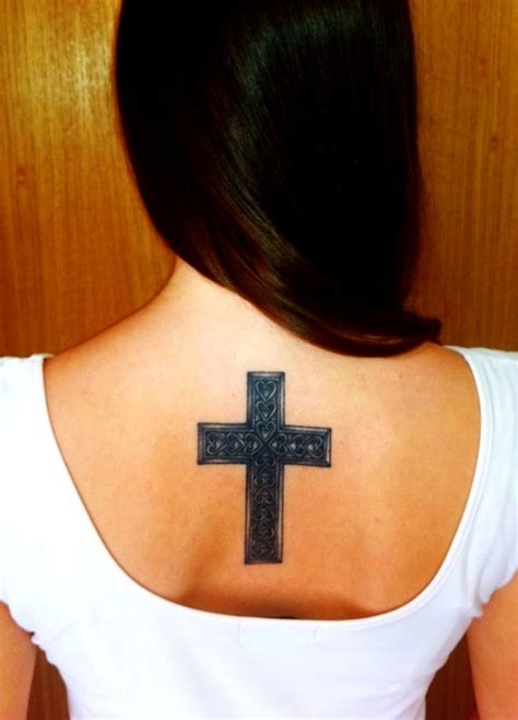 Ideas De Tatuajes De Cruces De Hombre Mujer Fotos Significado