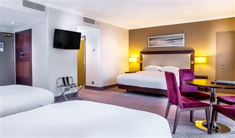 HILTON LONDON GATWICK AIRPORT - Gatwick South Terminal Gatwick Airport ...