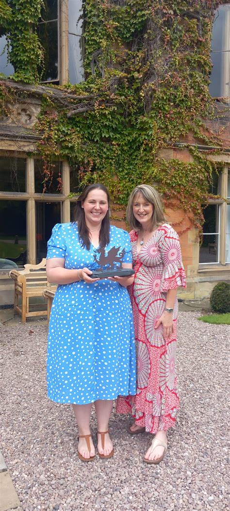Agriculture lecturer wins national teaching awards - Coleg Penybont