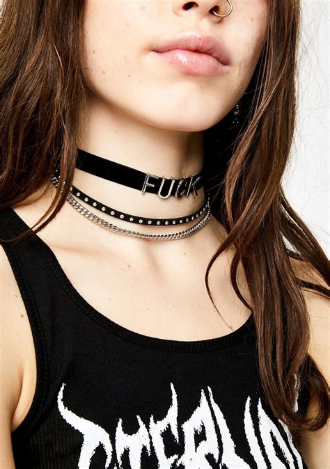Чокер на девушке - 72 фото