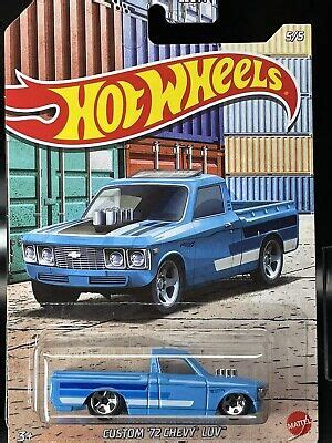 HOT WHEELS PICKUP TRUCK Series CUSTOM 72 CHEVY LUV Blue NEW 8 63 PicClick UK