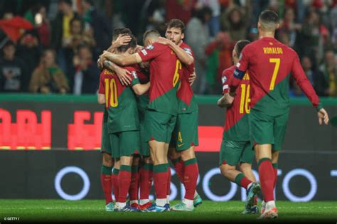 Campanha Irretoc Vel Portugal Bate A Isl Ndia No Fechamento Das