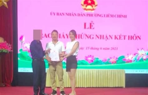 Phương Oanh diện bikini khoe body mlem mlem sau khi để lộ vòng lùm Saostar vn