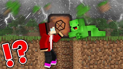 Mikey Jj Epic Tornado Vs Doomsday Bunker Minecraft Youtube